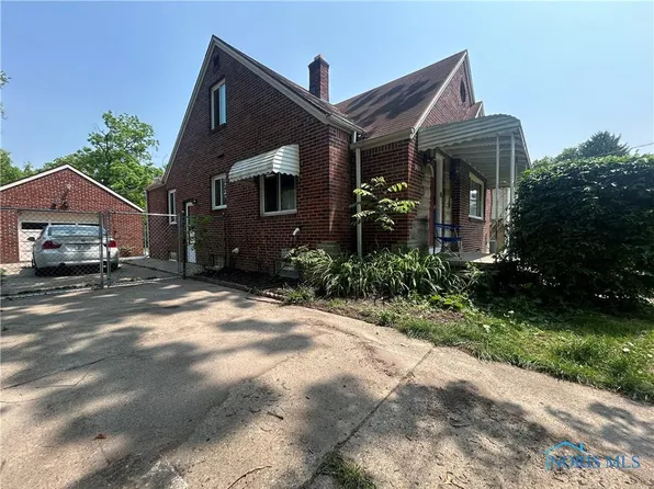 3030 Colby Dr, Toledo, OH 43614