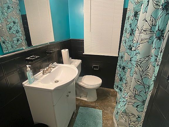 4th image of 12615 E State Fair St