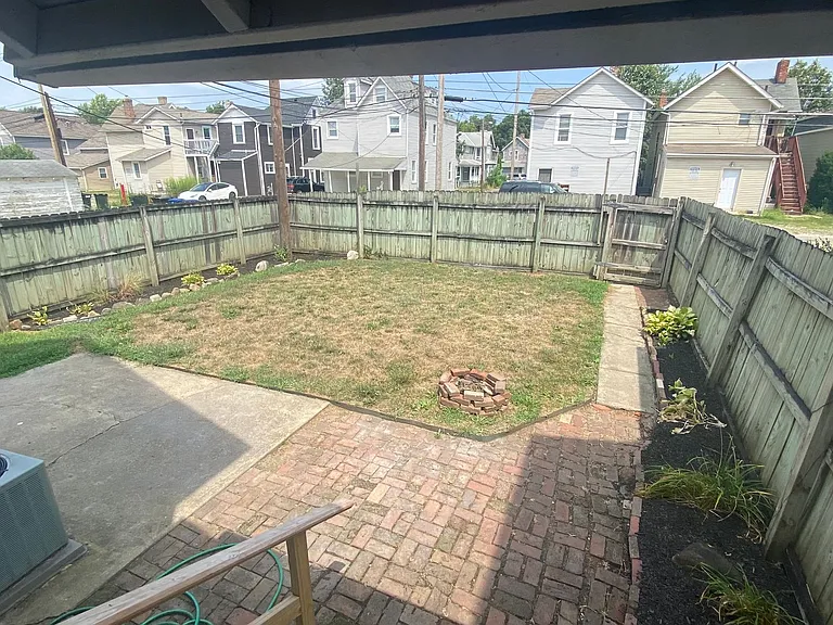 80 King Ave — Photo 42