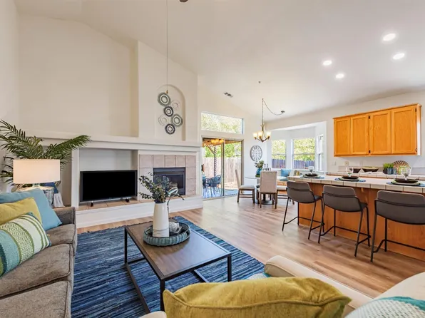 12260 Westwood Dr, Auburn, CA 95603