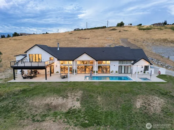 4795 Chelan Boulevard, Manson, WA 98831