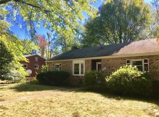 2024 Hampstead Dr, Pittsburgh, PA 15235