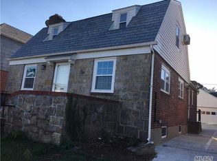 7534 186th St, Fresh Meadows, NY 11366