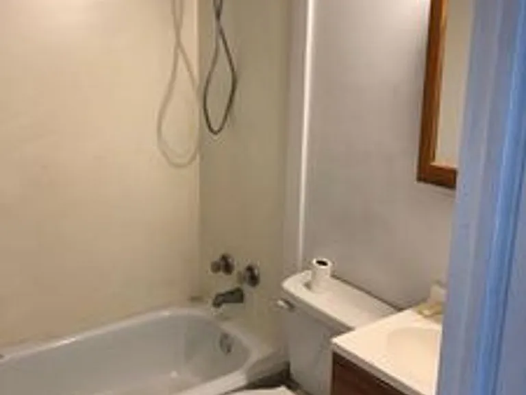 1509 Milton St — Photo 6