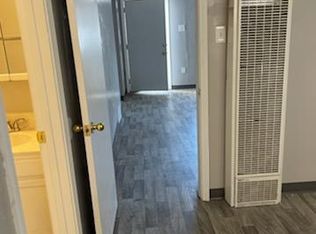 131 General Arnold St NE APT 4, Albuquerque, NM 87123