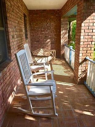 5th image of 2585 W Lake Dr