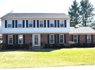 10802 Tattenham Ln, Douglass Hills, KY