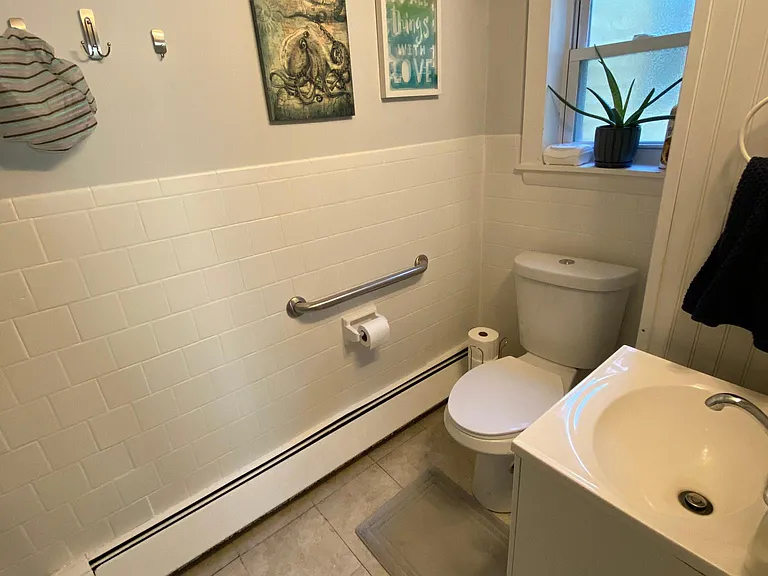 381 Sumner St #1 — Photo 7