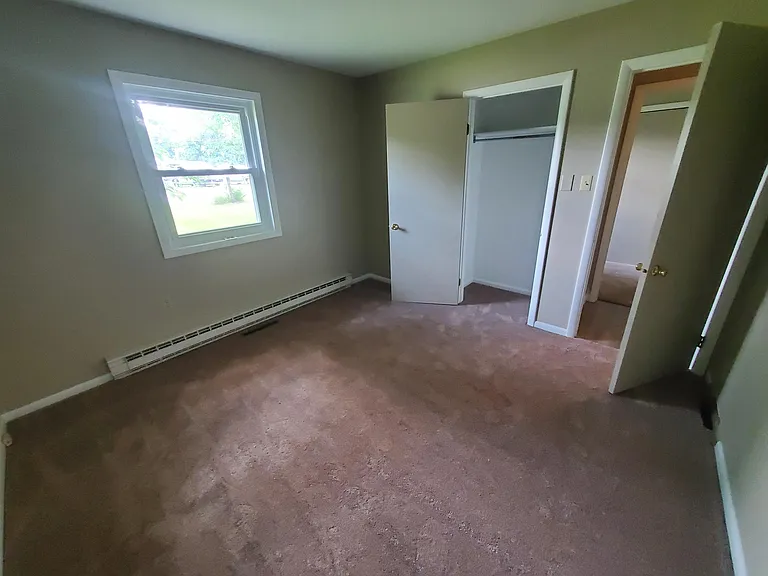 570 Guldin Rd — Photo 7