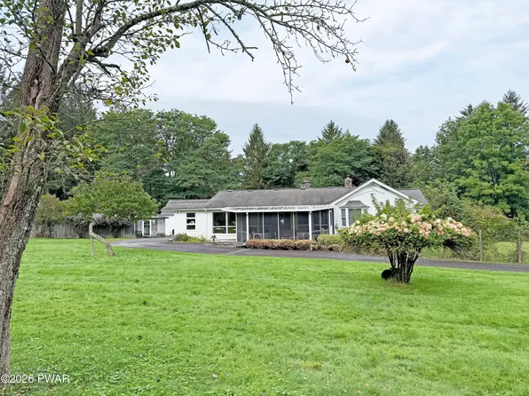 306 Springbrook Rd, Shohola, PA 18458