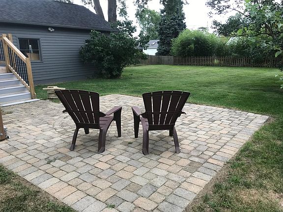 Another view of the large back yard