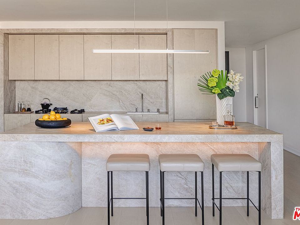 1st image of 9200 Wilshire Blvd #206W