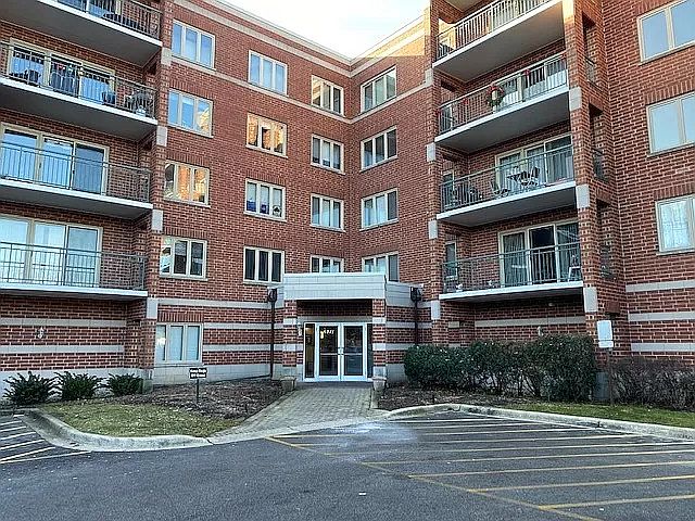 1st image of 4210 N Natchez Ave APT 509