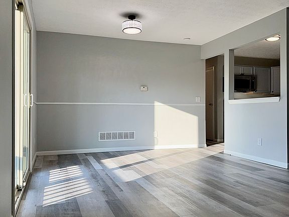 3rd image of 9572 Cornell Ln #Na