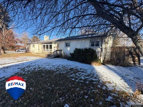 685 Cedar St, Lander, WY 82520