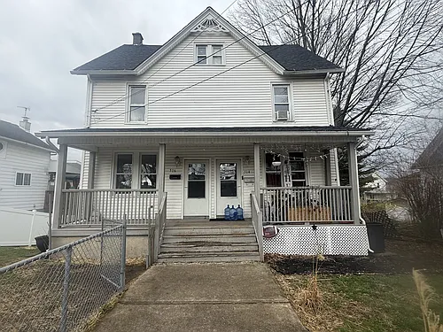 516 4th St Photo 1