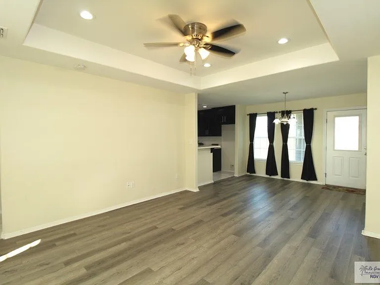 23329 Grapefruit Ave — Photo 4