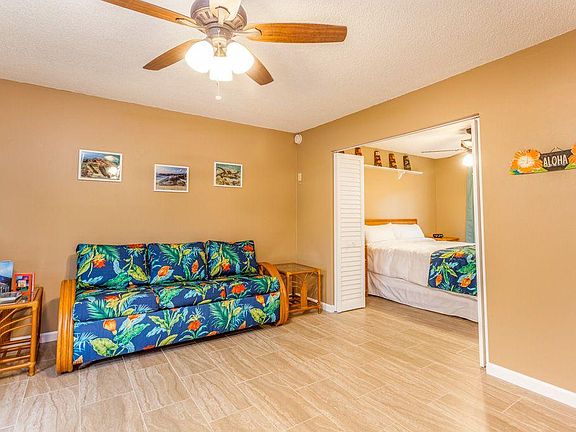 3rd image of 75-6008 Alii Dr APT 130