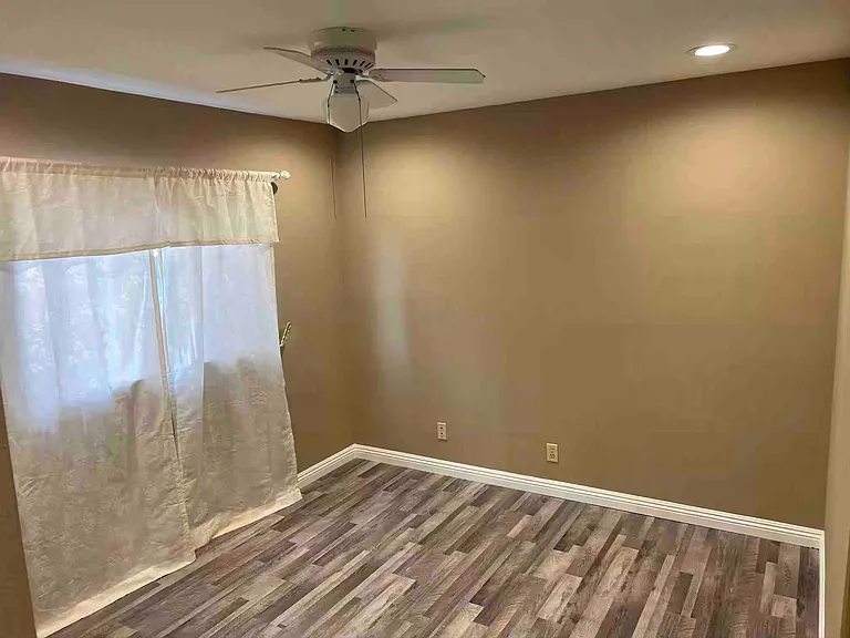 19107 Owen Way — Photo 12