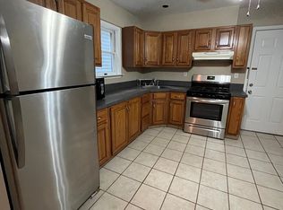 36 W 42nd St #2F, Bayonne, NJ 07002