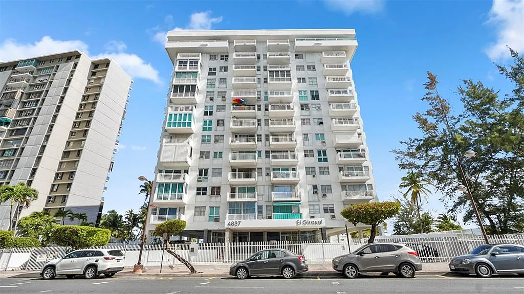 Building Photo - 4837 Isla Verde Ave
