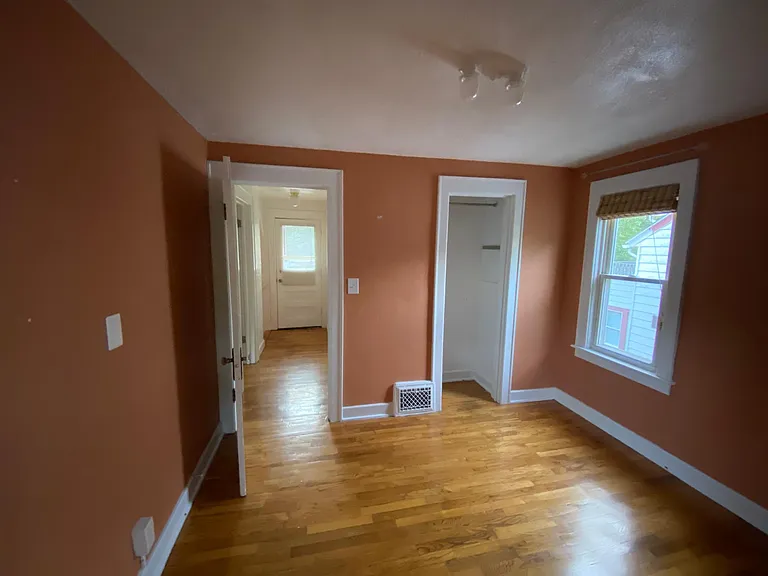 1201 N Jenison Ave — Photo 9