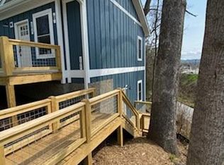 8 Laurel Loop #101, Asheville, NC 28806