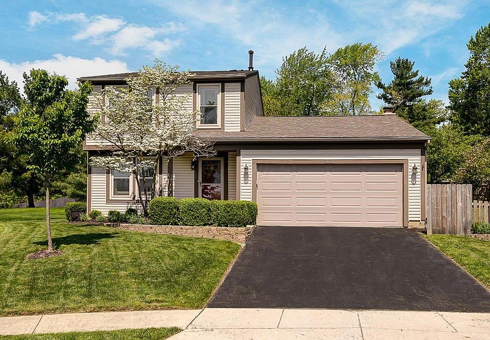 1st image of 8101 Moliana Ct