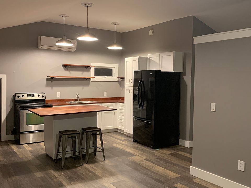 1st image of 314 Prince Ave #B