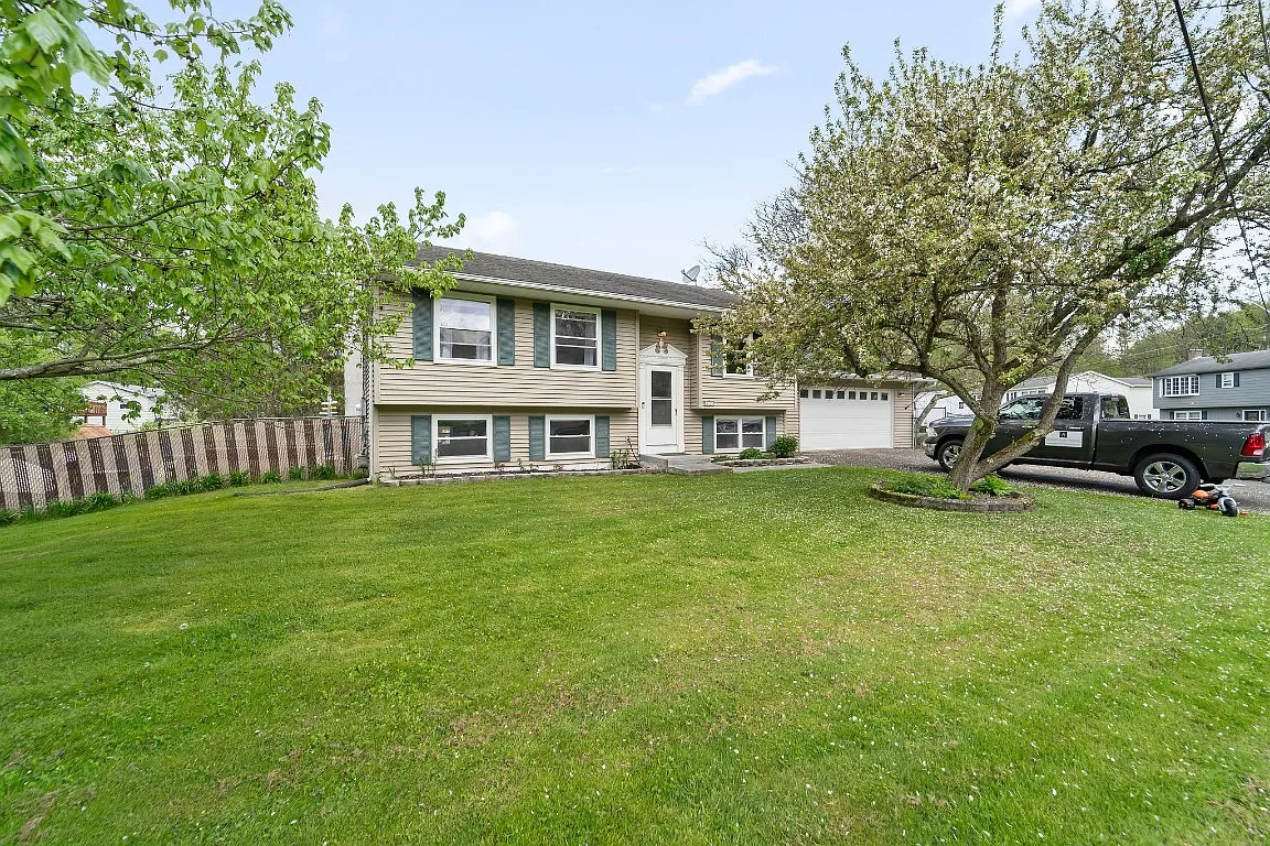 1808 Gary Dr photo 1
