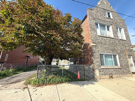 2nd image of 2842-46 S Quinn St
