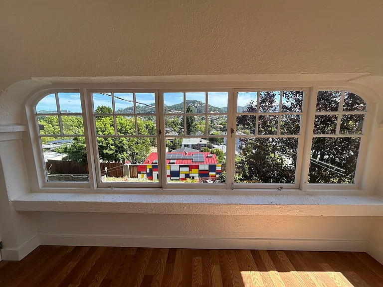 46 Martens Blvd — Photo 17