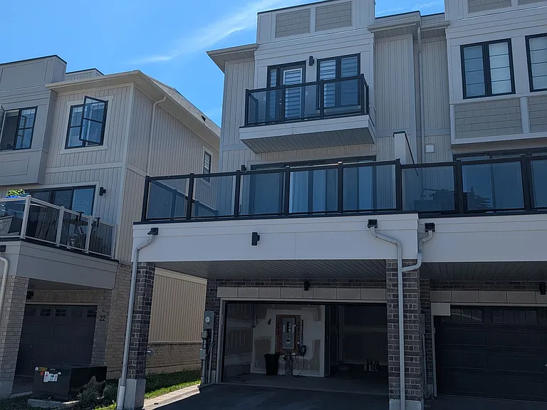 20 Clarington Blvd — Photo 25