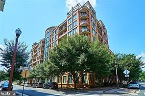 1st image of 3625 10th St Unit 202
