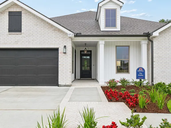 924 Laurel Oaks Dr, Waggaman, LA 70094