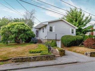 26 Waterside Rd, Marblehead, MA 01945