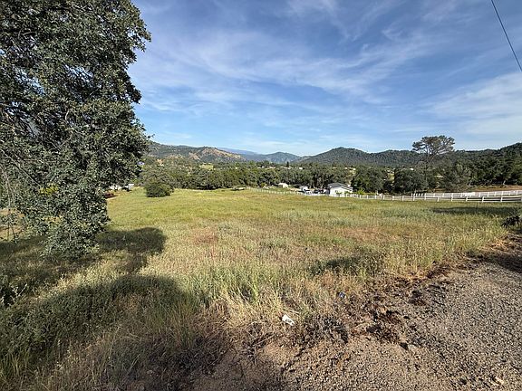 4th image of 0 Burrough Valley Road