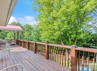 41 Vista Dr, Clyde, NC 28721