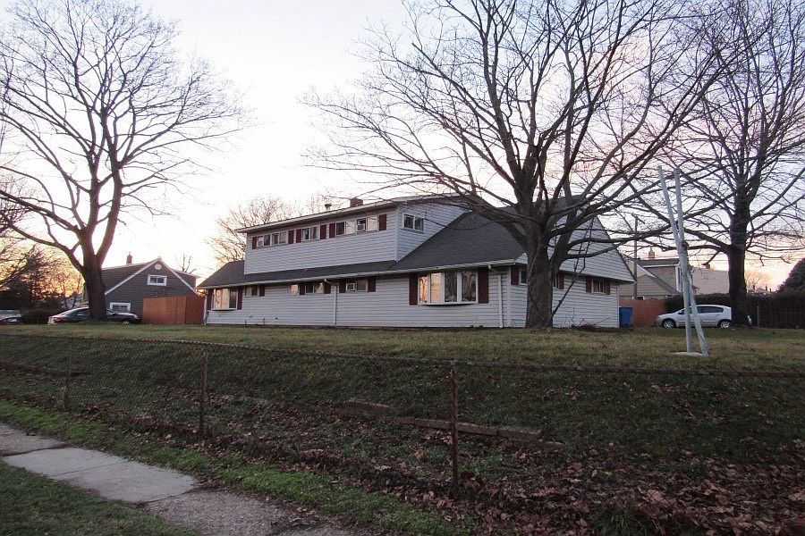 159 Appletree Dr, Levittown, PA 19055 Zillow