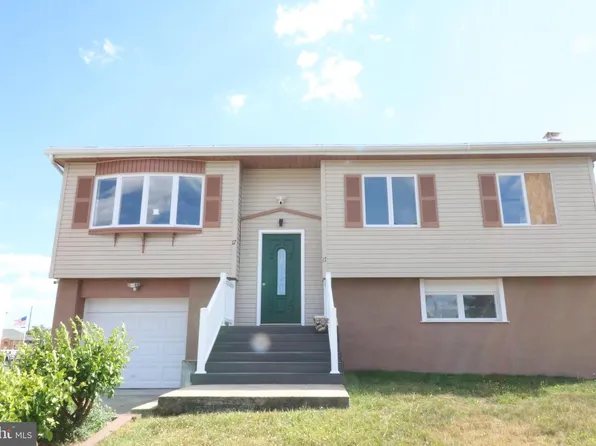 17 W Delaware Dr, Little Egg Harbor, NJ 08087