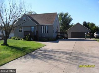450 9th Ave NE, Pine City, MN 55063