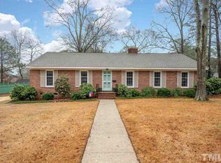 823 S Vermont St, Smithfield, NC 27577