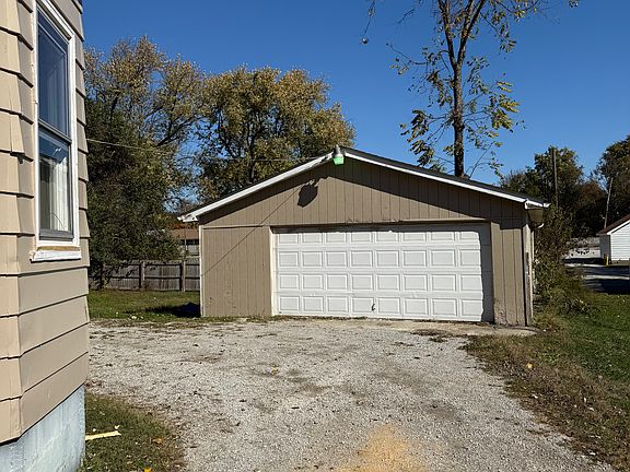 3rd image of 231 Kahl Ct