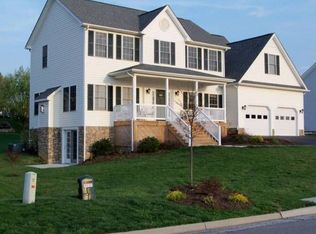 280 Citrine Ct, Christiansburg, VA 24073