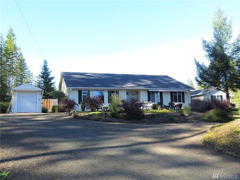 1st image of 200 E Connemara Way