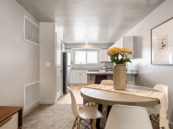 228 N Lone Rock Dr #C104, Hurricane, UT 84737