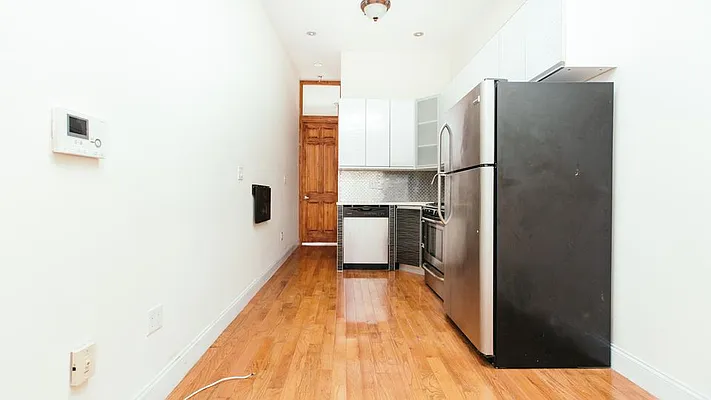 Rented by Nooklyn NYC LLC | media 13