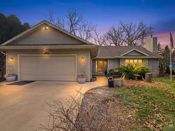 1715 Bernheim St, Oshkosh, WI 54904