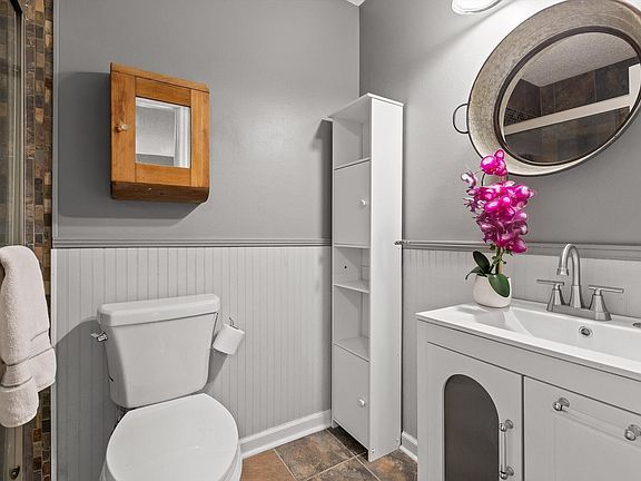 5th image of 631 Westview Rd