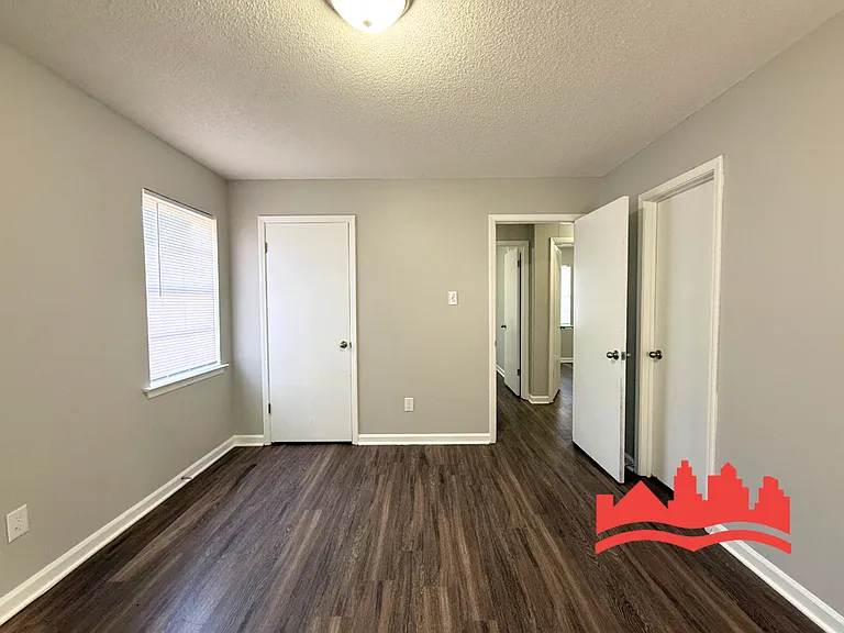 4061 Mossville St — Photo 12